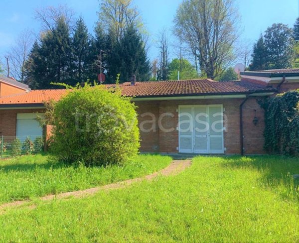 casa indipendente in vendita a Carimate
