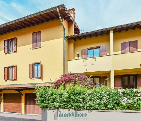 casa indipendente in vendita a Carimate in zona Montesolaro