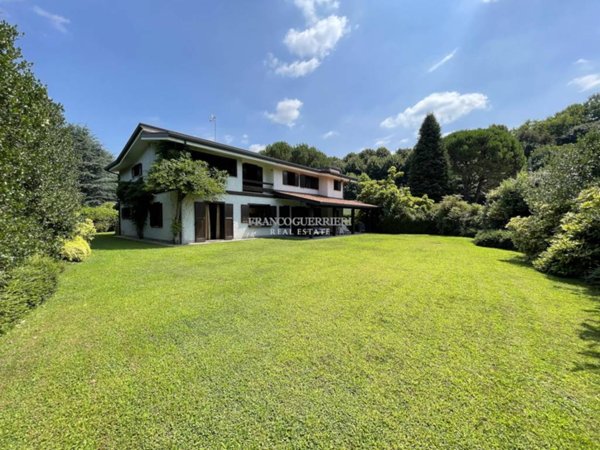 casa indipendente in vendita a Carimate