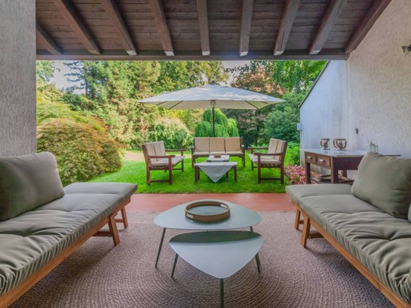 casa indipendente in vendita a Carimate