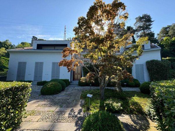 casa indipendente in vendita a Carimate