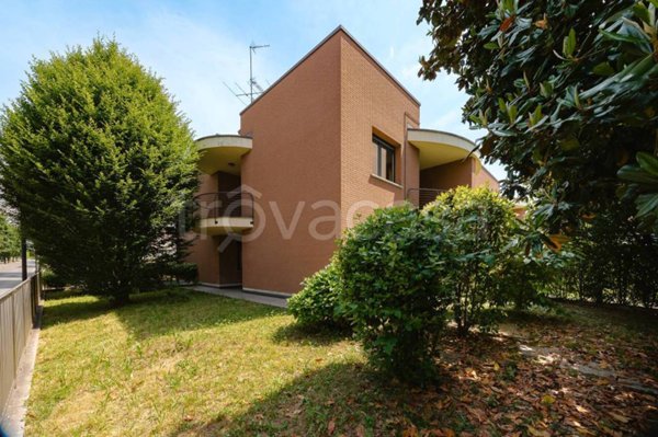 casa indipendente in vendita a Carimate in zona Montesolaro