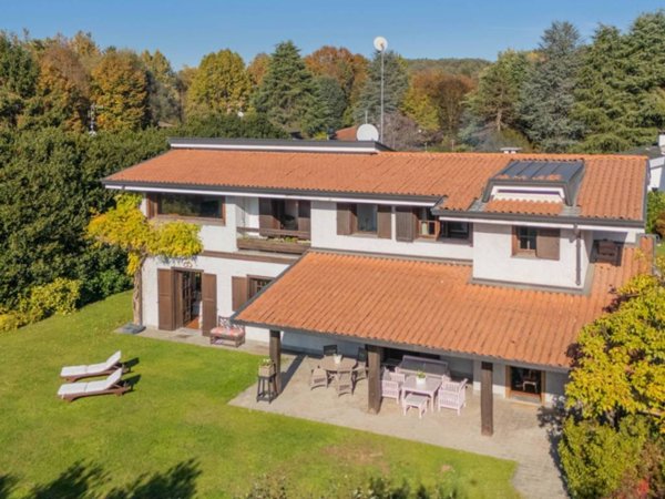 casa indipendente in vendita a Carimate