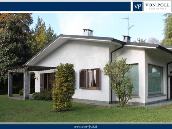 casa indipendente in vendita a Carimate