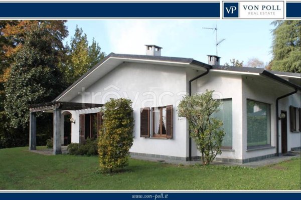 casa indipendente in vendita a Carimate