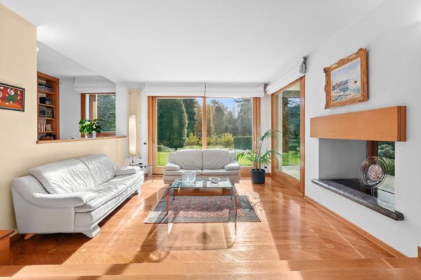 casa indipendente in vendita a Carimate