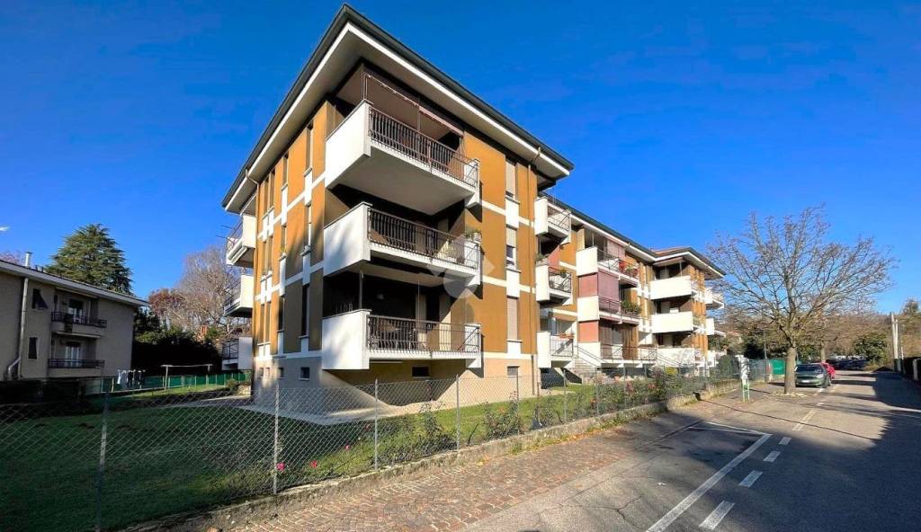appartamento in vendita a Carimate