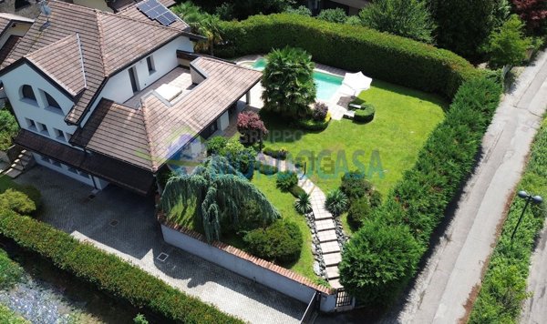 casa indipendente in vendita a Carimate