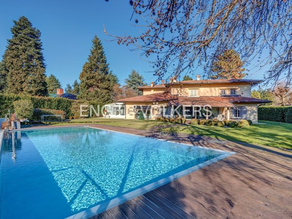 casa indipendente in vendita a Carimate