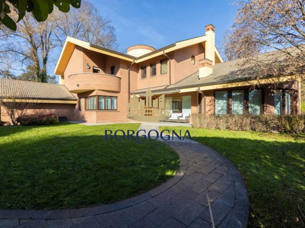 casa indipendente in vendita a Carimate