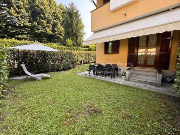 casa indipendente in vendita a Carimate