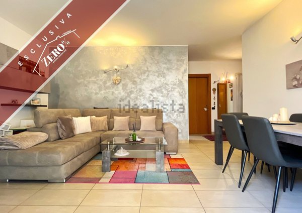 appartamento in vendita a Carimate in zona Montesolaro