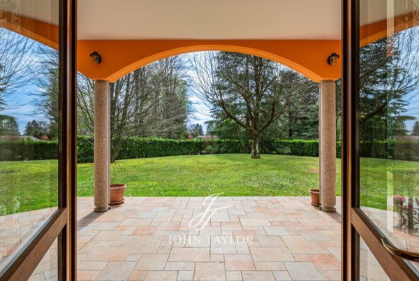 casa indipendente in vendita a Carimate