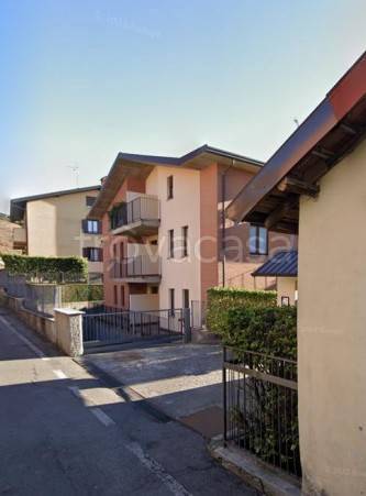 appartamento in vendita a Carimate in zona Montesolaro