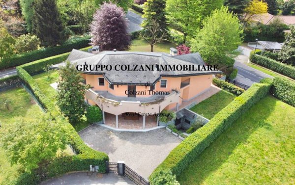 casa indipendente in vendita a Carimate
