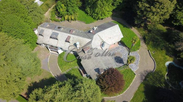 villa in vendita a Carimate