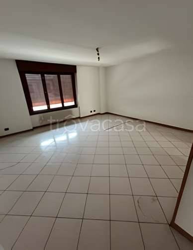 appartamento in vendita a Carimate in zona Montesolaro