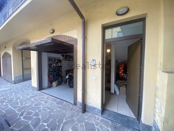 appartamento in vendita a Carimate in zona Stazione di Carimate