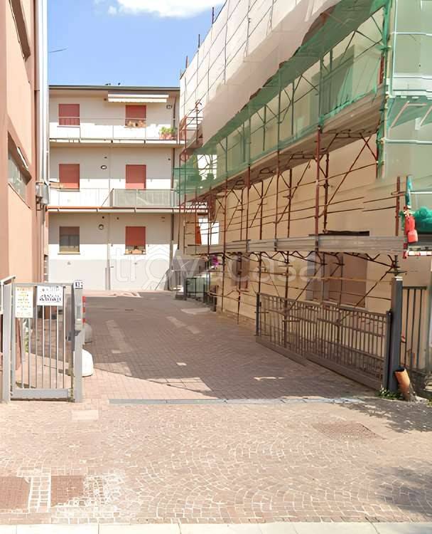 appartamento in vendita a Carimate in zona Montesolaro