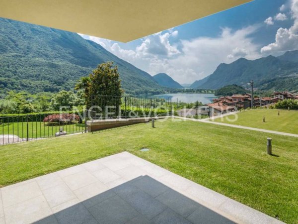 casa indipendente in vendita a Carlazzo