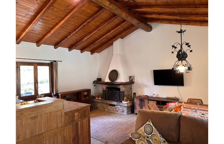casa indipendente in vendita a Carlazzo