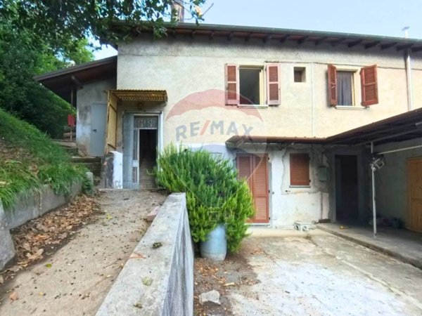appartamento in vendita a Carlazzo