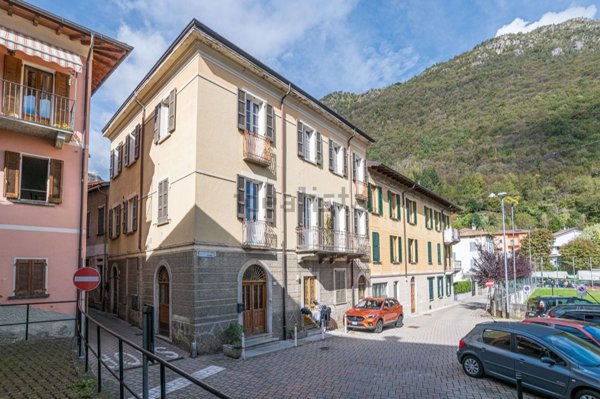 appartamento in vendita a Carlazzo