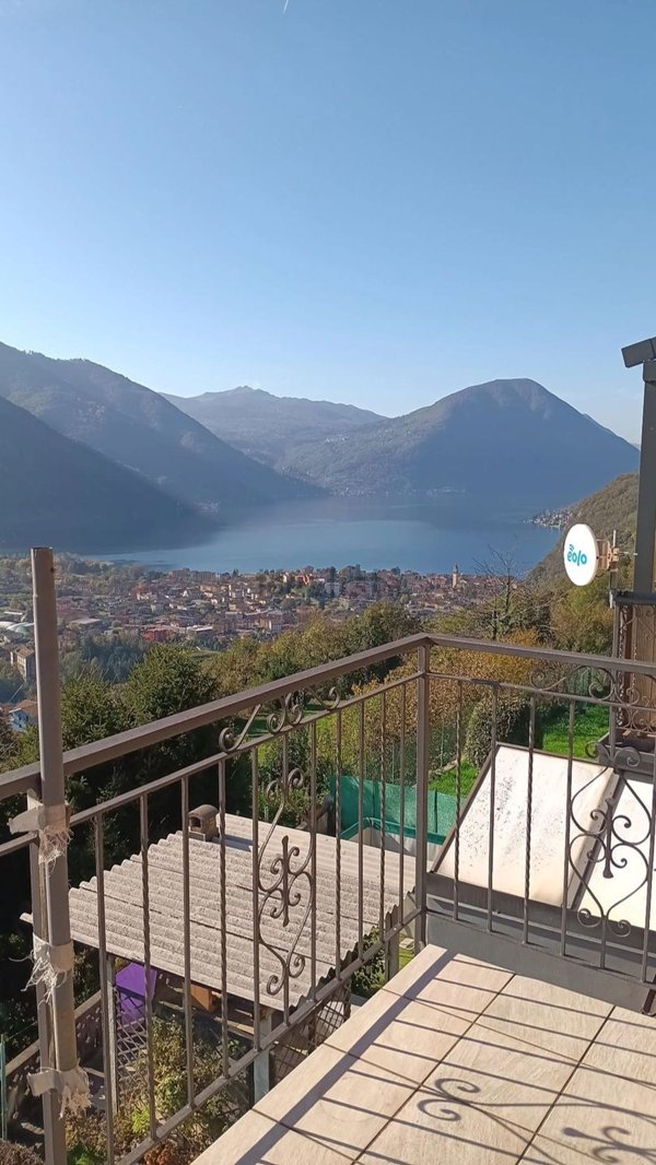 appartamento in vendita a Carlazzo