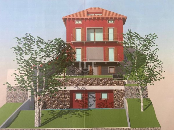 casa indipendente in vendita a Carlazzo