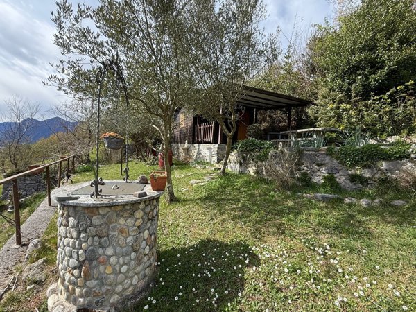 appartamento in vendita a Carlazzo