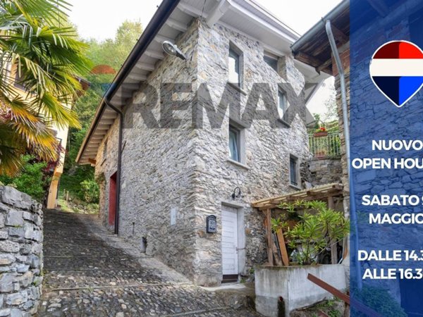 casa indipendente in vendita a Carlazzo