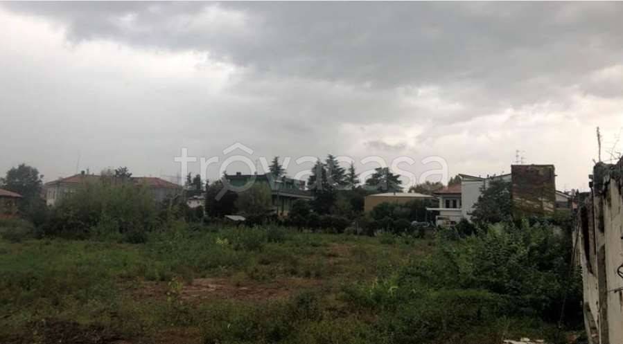 terreno agricolo in vendita a Carugo