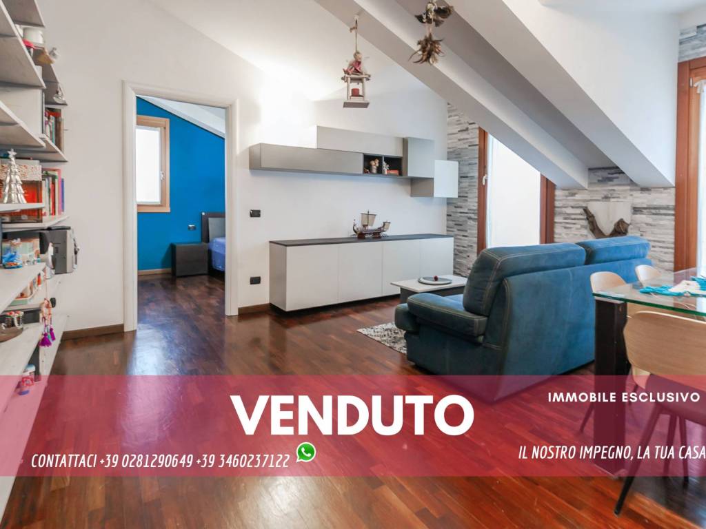 appartamento in vendita a Carugo