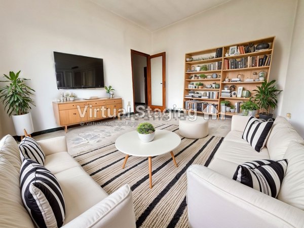 casa indipendente in vendita a Carugo