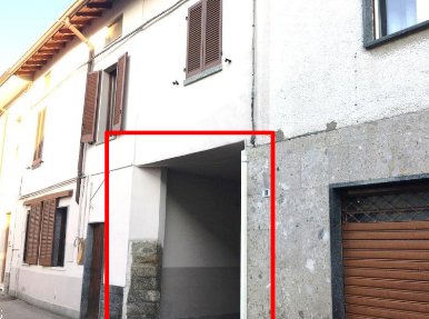 appartamento in vendita a Carugo