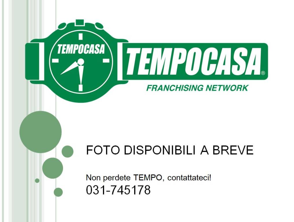 appartamento in vendita a Carugo