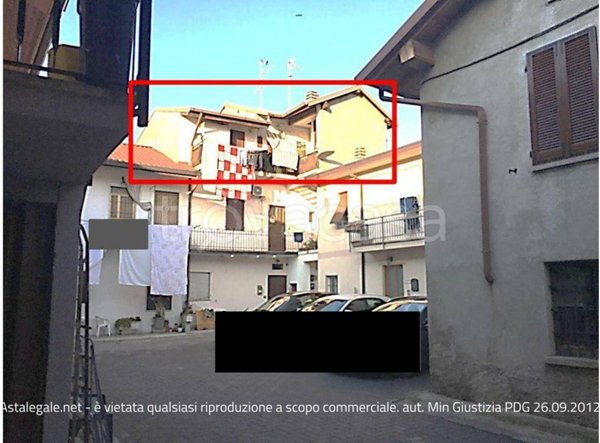 appartamento in vendita a Carugo