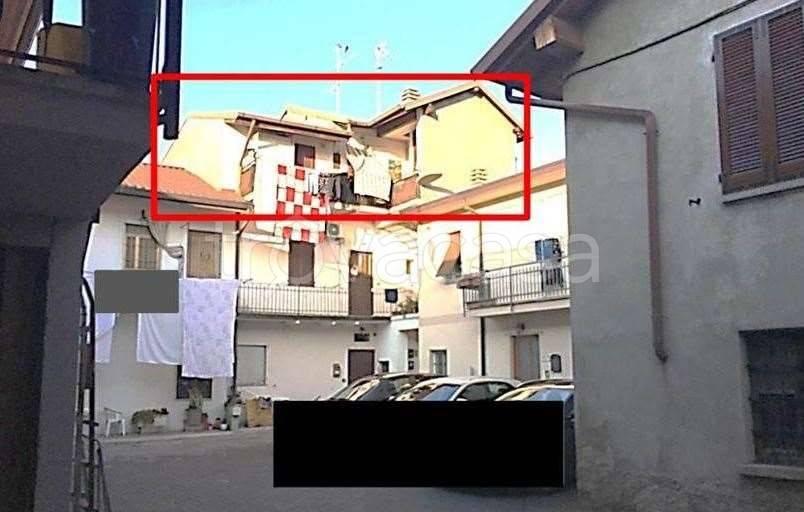 appartamento in vendita a Carugo