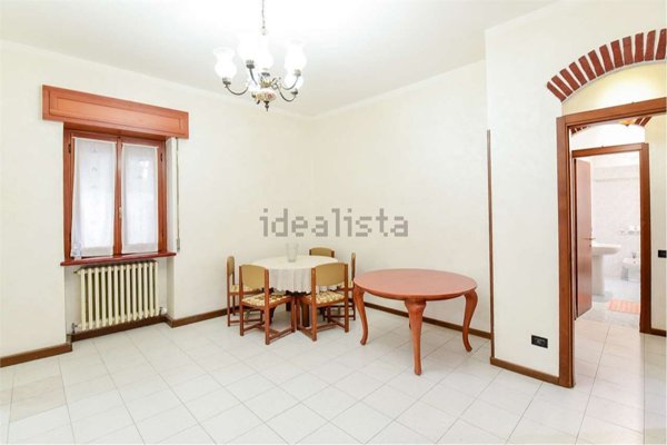 appartamento in vendita a Carugo