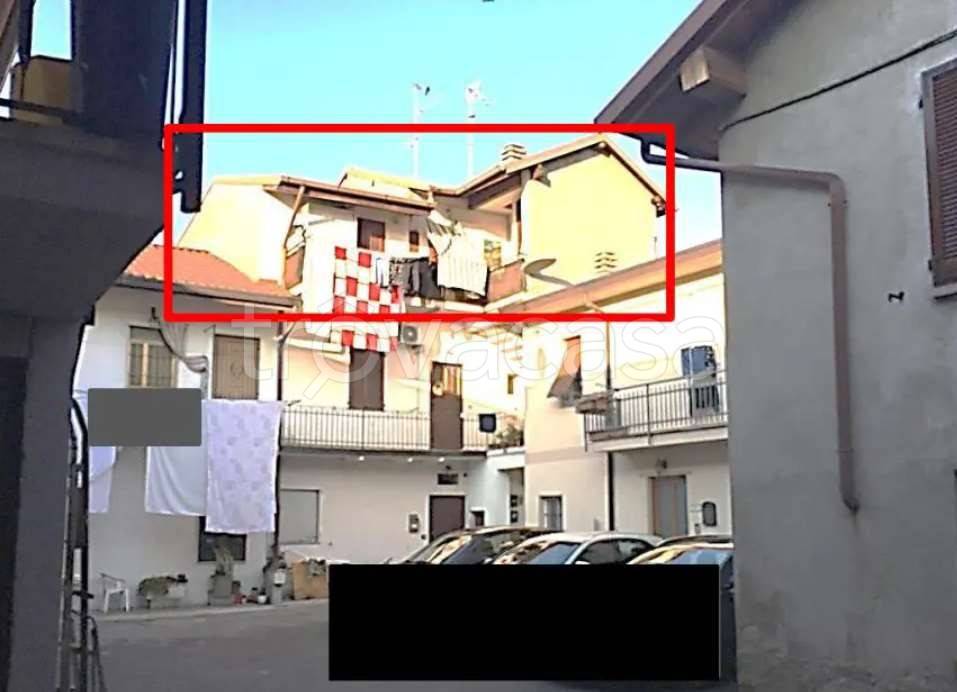 appartamento in vendita a Carugo