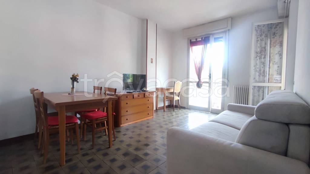 appartamento in vendita a Carugo