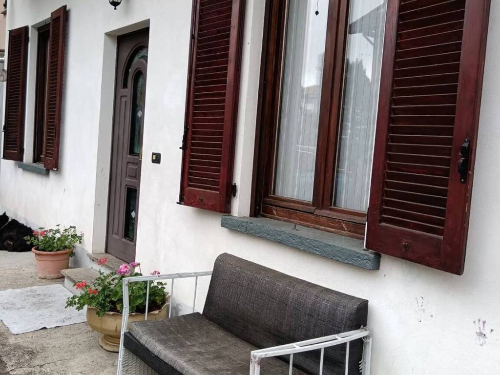 appartamento in vendita a Carugo