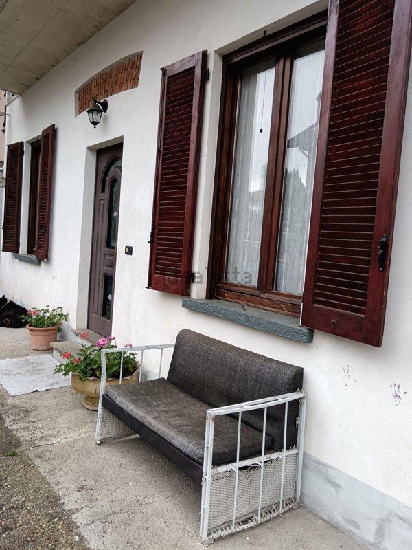 appartamento in vendita a Carugo
