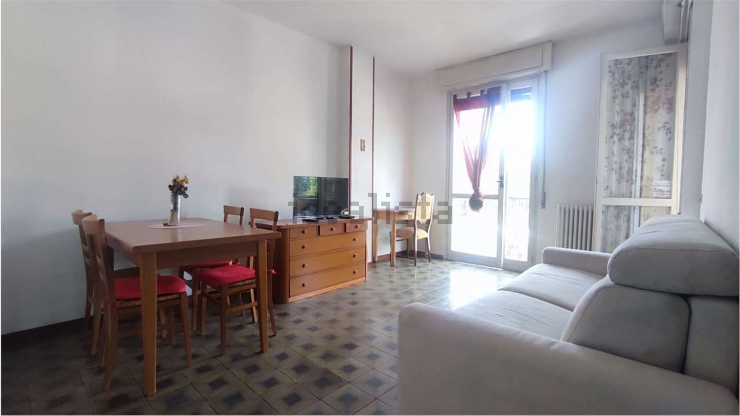 appartamento in vendita a Carugo