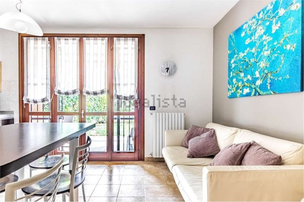appartamento in vendita a Carugo