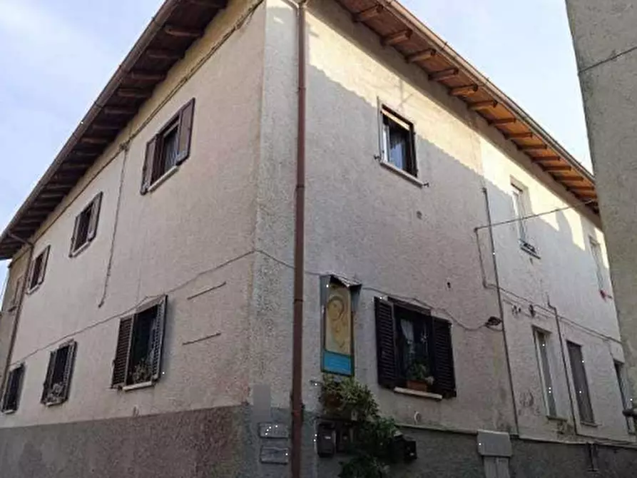 appartamento in vendita a Carugo