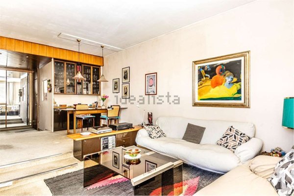 appartamento in vendita a Carugo