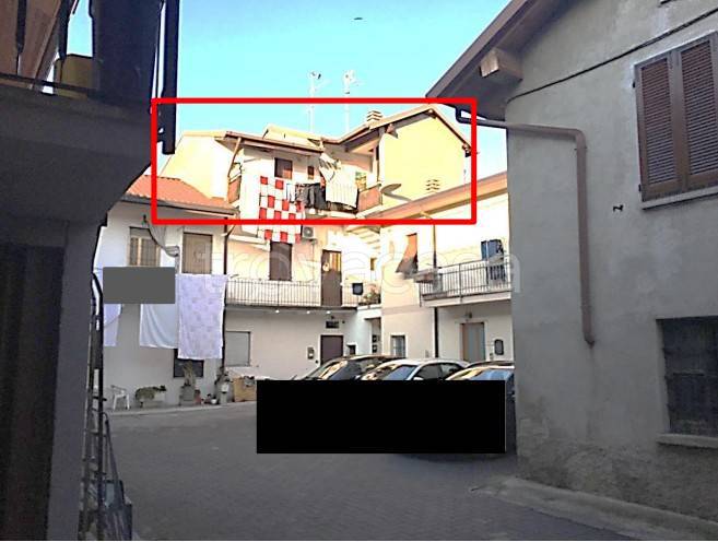 appartamento in vendita a Carugo