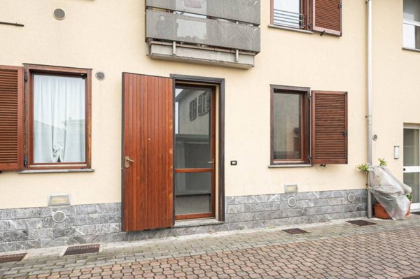appartamento in vendita a Carugo