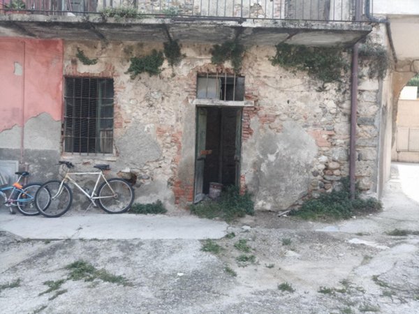 appartamento in vendita a Carugo